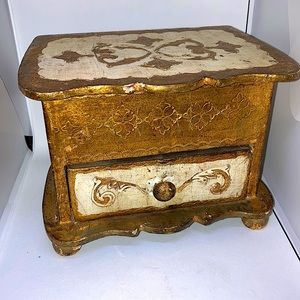 Vintage venetian style giltwood Jewelry box 7 x 4.5 x 5” blue velvet lining